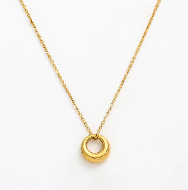 Joolim Jewelry 18K Gold Plated Chunky Circle Gradient Pendant Necklace Stainless Steel Jewelry Wholesale Tarnish Free