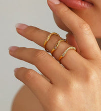 High End 18K Plain Gold Colorful Row Micro Half Pave Zircon Waved Ring Stainless Steel Trendy Simple Gold Plated Jewelry Gift