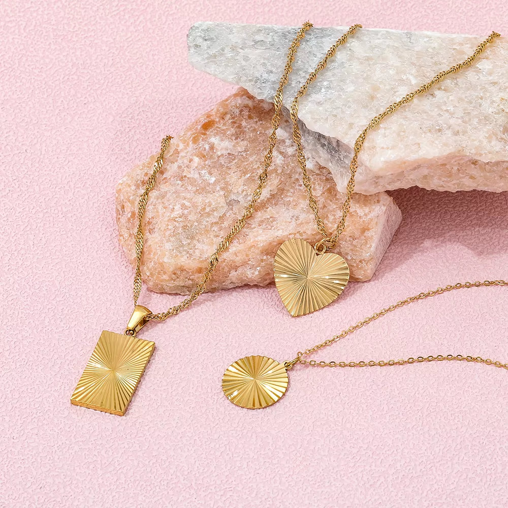 18K Gold Plated round Gear Pendant Necklace Stainless Steel Necklace Wholesale Fast Shipping Jewelry