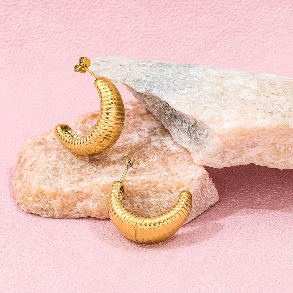 Joolim 18K Gold Plated Wholesale Waterproof Fashion Simple Pleated Pattern C-Shaped Hoop Earring Stainless Steel Jewelry