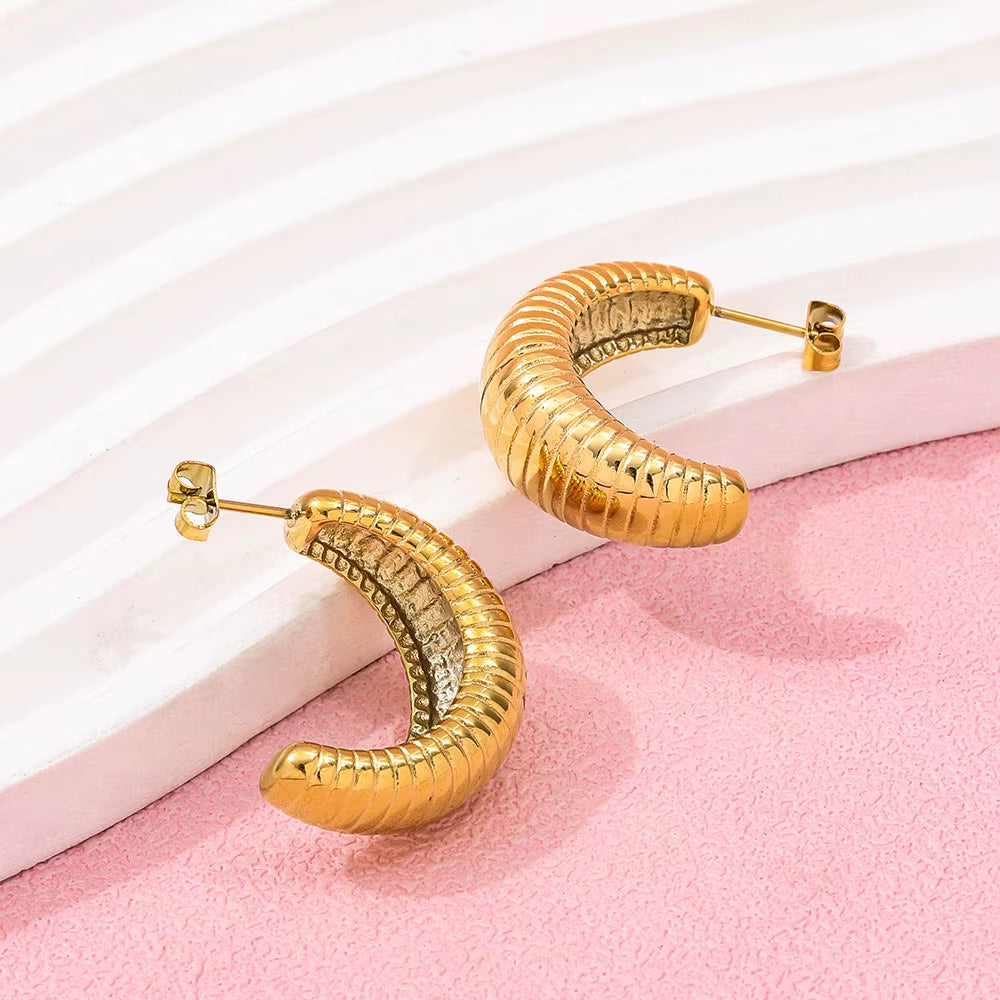 Joolim 18K Gold Plated Wholesale Waterproof Fashion Simple Pleated Pattern C-Shaped Hoop Earring Stainless Steel Jewelry