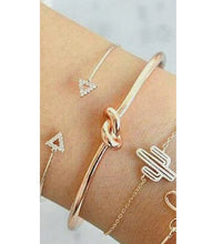 High End Gold Plated Stainless Steel Knot Cuff Bracelet for Women Wholesale Jewelry