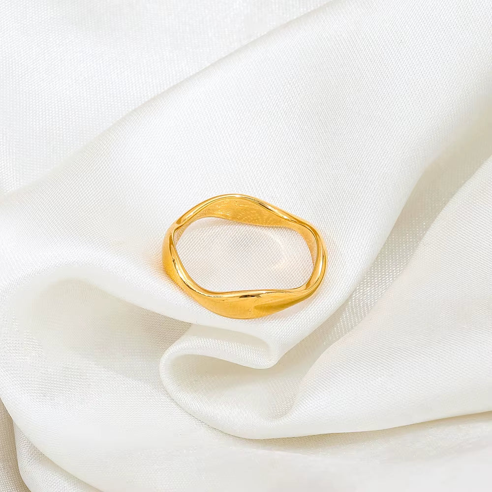 Joolim Jewelry Wholesale High End PVD Waterproof&Non Tarnish Fashion Dainty Arc-Shaped Wave Stainless Steel Ring for Women