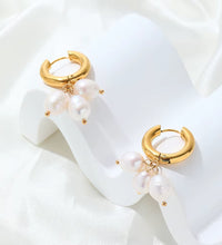 18K Pvd Gold Plated High Quality Non Tarnish & Waterproof 3 Pearl Cluster Stainless Steel Hoop Earring for Women