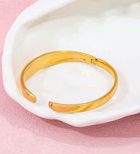 High End Stainless Steel Gold Plated Star Burst Zircon Eight - Pointed Star Openable Bangle Bracelet for Women Fashion Jewelry