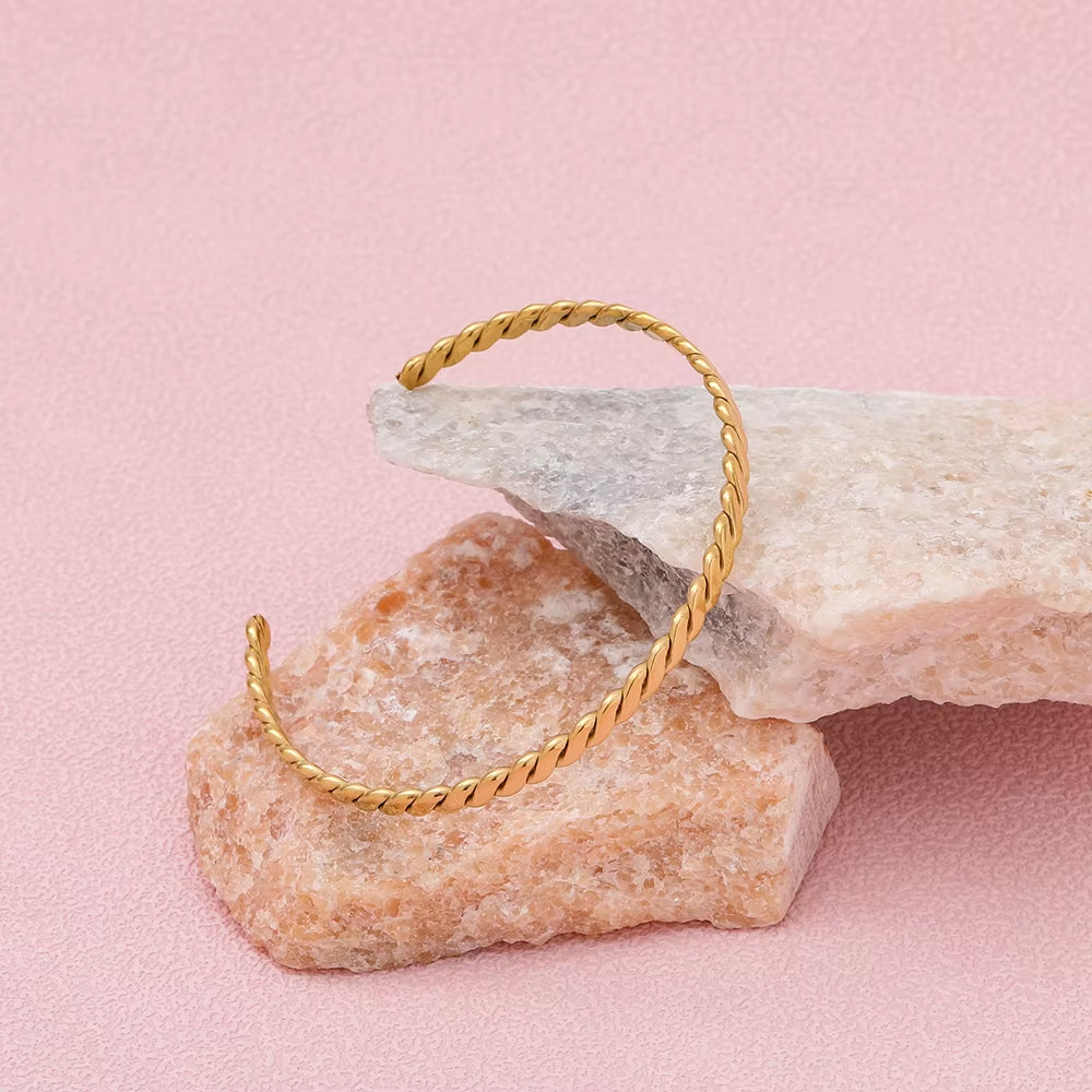 High End 18K PVD Gold Plated Stainless Steel Knit Cuff Bracelet for Women Wholesale Jewelry