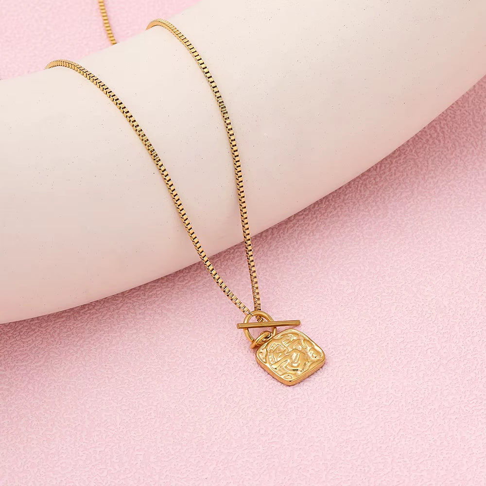 High End 18K Gold Plated Texture Toggle Square Pendant Necklace Stainless Steel PVD Plated Jewelry Trendy Jewelry Women Gift