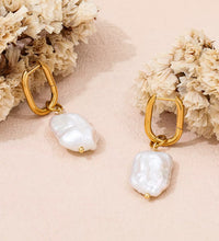 High End PVD 18K Gold Plated Waterproof Irregular Freshwater Pearl Pendant U Huggie Earring Stainless Steel Jewelry Wholesale