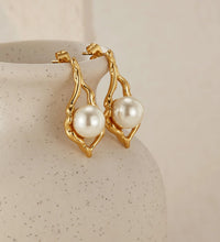  18K Gold Plated Anti-Tarnish Stainless Steel Geometric Pearl Stud Earrings for Women