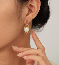  18K Gold Plated Anti-Tarnish Stainless Steel Geometric Pearl Stud Earrings for Women