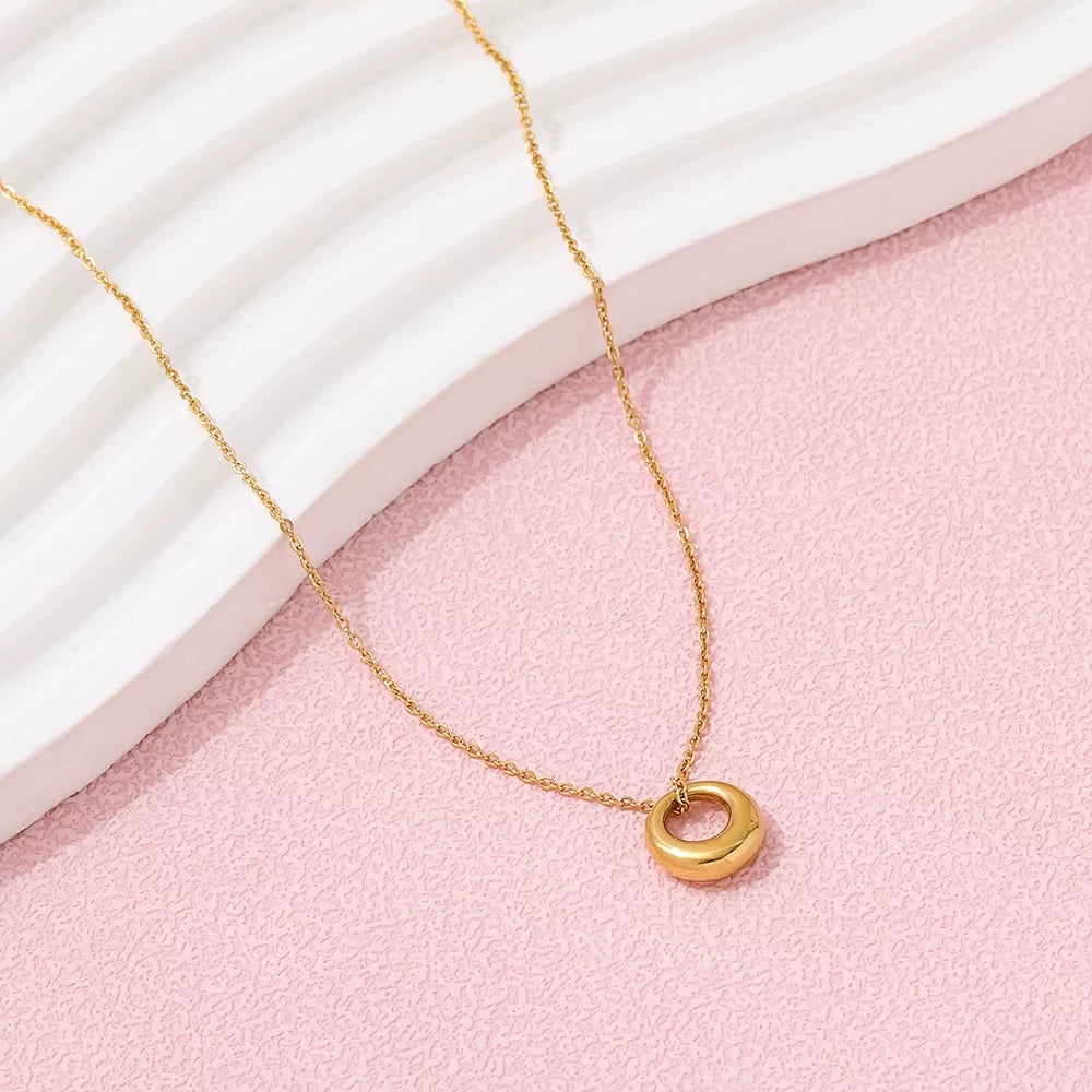 Joolim Jewelry 18K Gold Plated Chunky Circle Gradient Pendant Necklace Stainless Steel Jewelry Wholesale Tarnish Free
