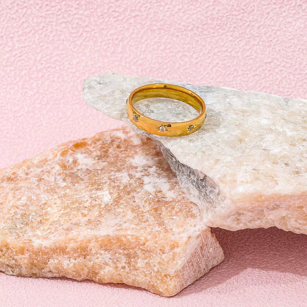 High End 18K Plain Gold Star Zircon Surround Dainty Ring Stainless Steel Trendy Simple Gold Plated Jewelry