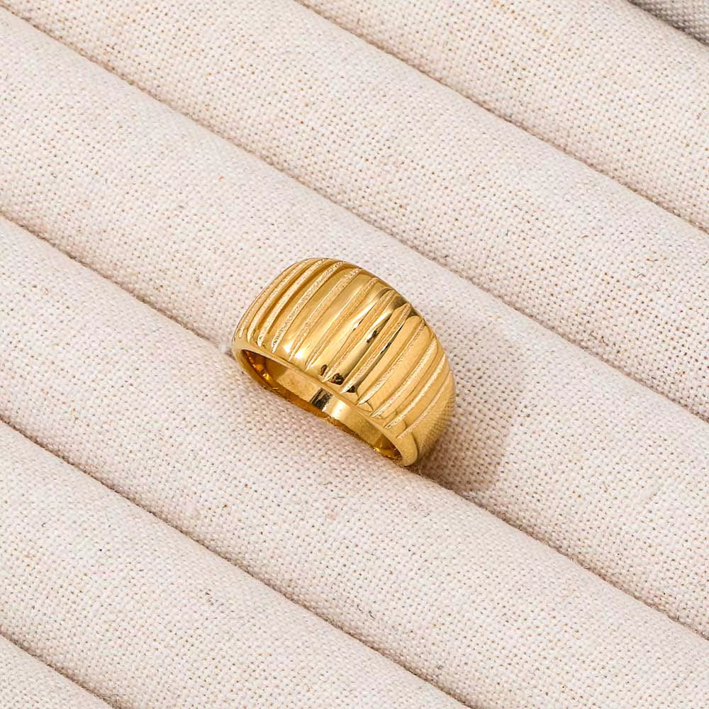 High End 18K PVD Chunky Croissant Rings for Women Stainless Steel Jewelry Wholesale