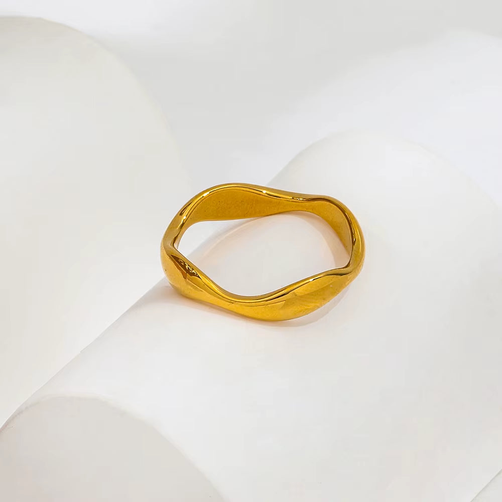 Joolim Jewelry Wholesale High End PVD Waterproof&Non Tarnish Fashion Dainty Arc-Shaped Wave Stainless Steel Ring for Women