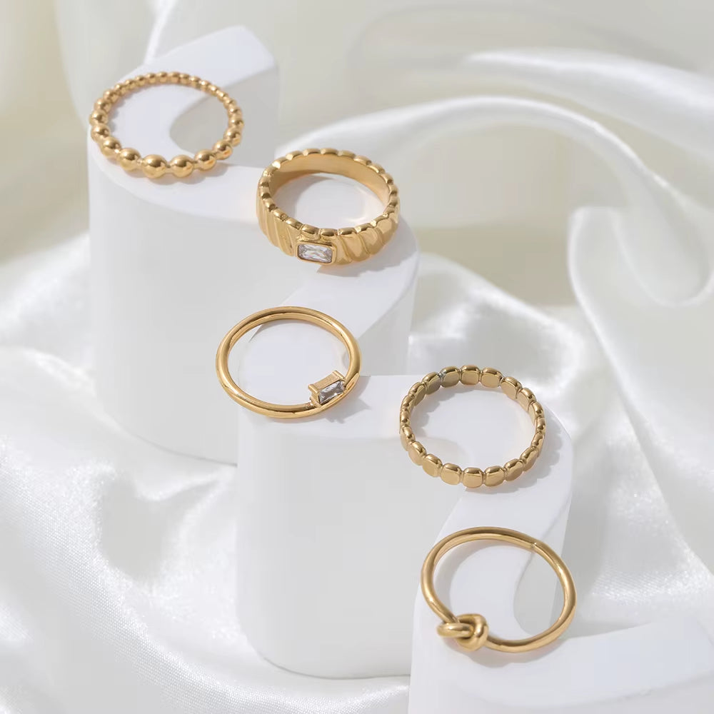 Ins Hot High End 18K Gold Plated Simple Knot Rings Stainless Steel Rings for Women Tarnish Free Jewelry