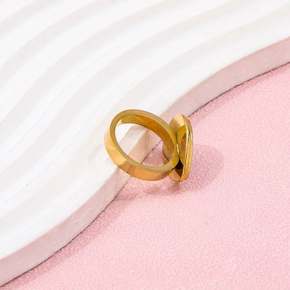 18K PVD Gold Plated White Big Shell Waterdrop Stainless Steel Stamp Ring Trendy Jewelry Wholesale Gift