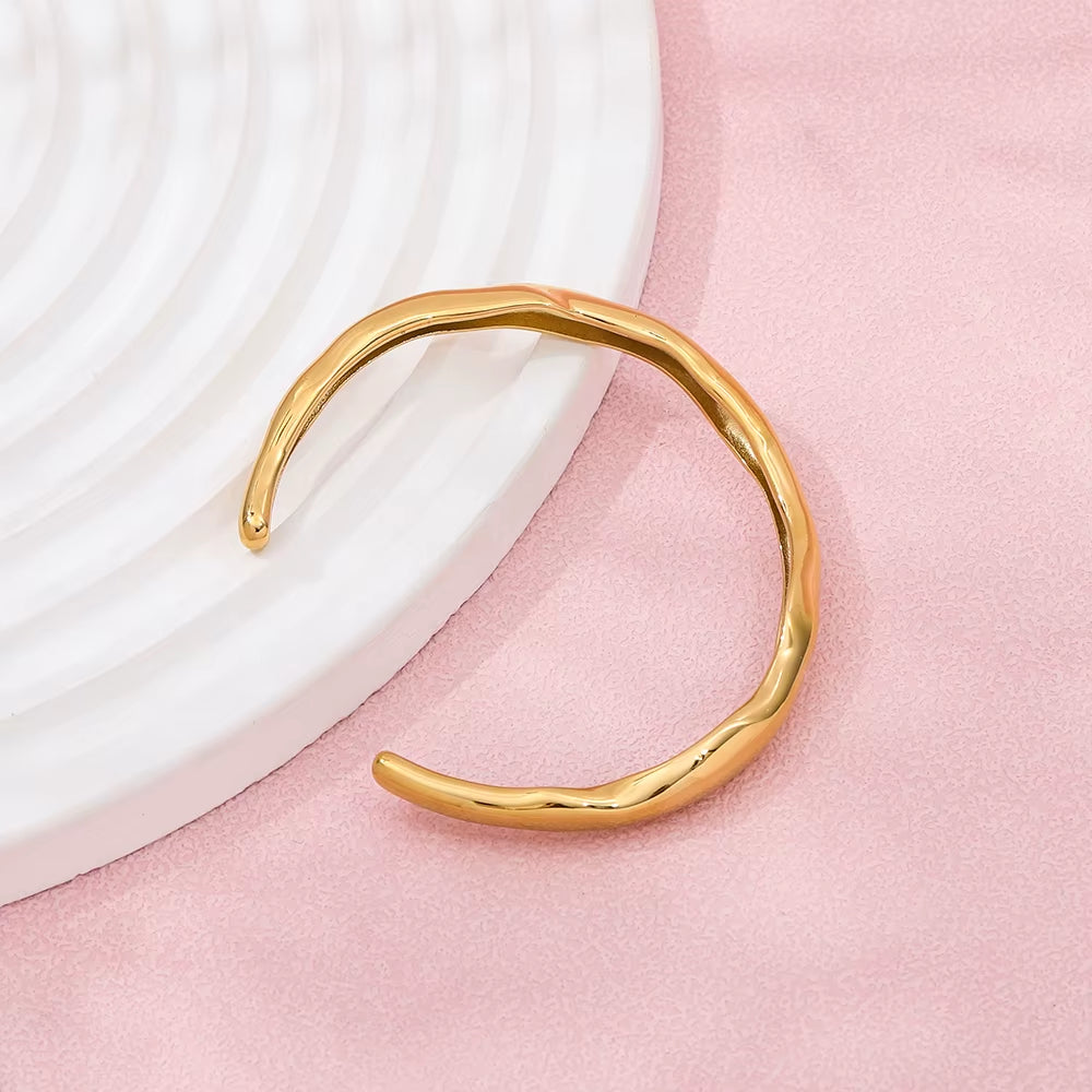 High End 18K Gold Plated Irregular Geometric Curved Ggsimple Cuff Stainless Steel Bracelet Trendy Fashion Jewelry for Women