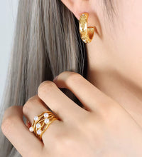 High End Gold Plated Stainless Steel Moon Star Relief Zirconia Cuff Bracelet for Women Wholesale Jewelry