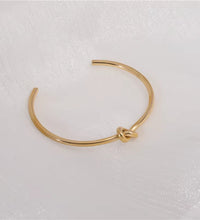 High End Gold Plated Stainless Steel Knot Cuff Bracelet for Women Wholesale Jewelry