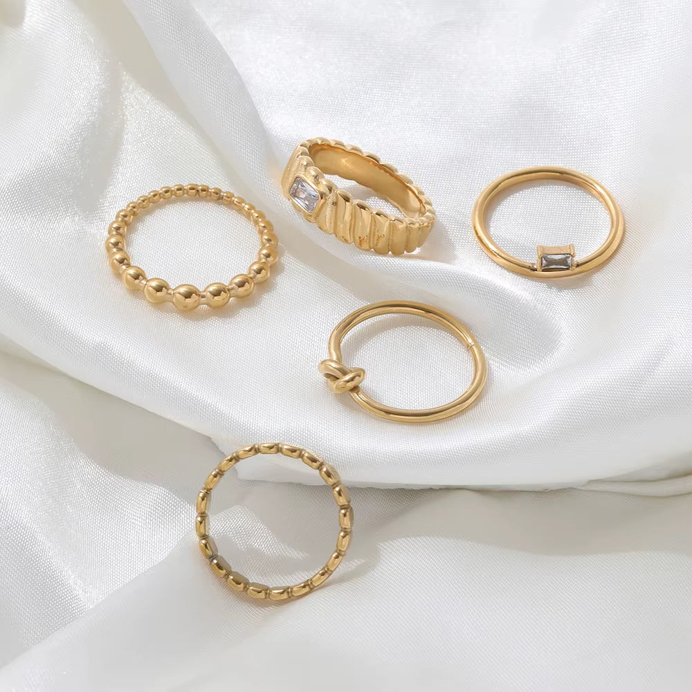 Ins Hot High End 18K Gold Plated Simple Knot Rings Stainless Steel Rings for Women Tarnish Free Jewelry