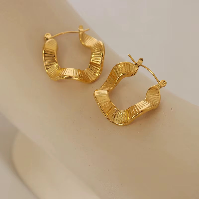 2022 Jewelry Trendy Earring 18K Gold Plated Irregular Waved Texure Hoop Earrings Stainless Steel Jewelry for Women