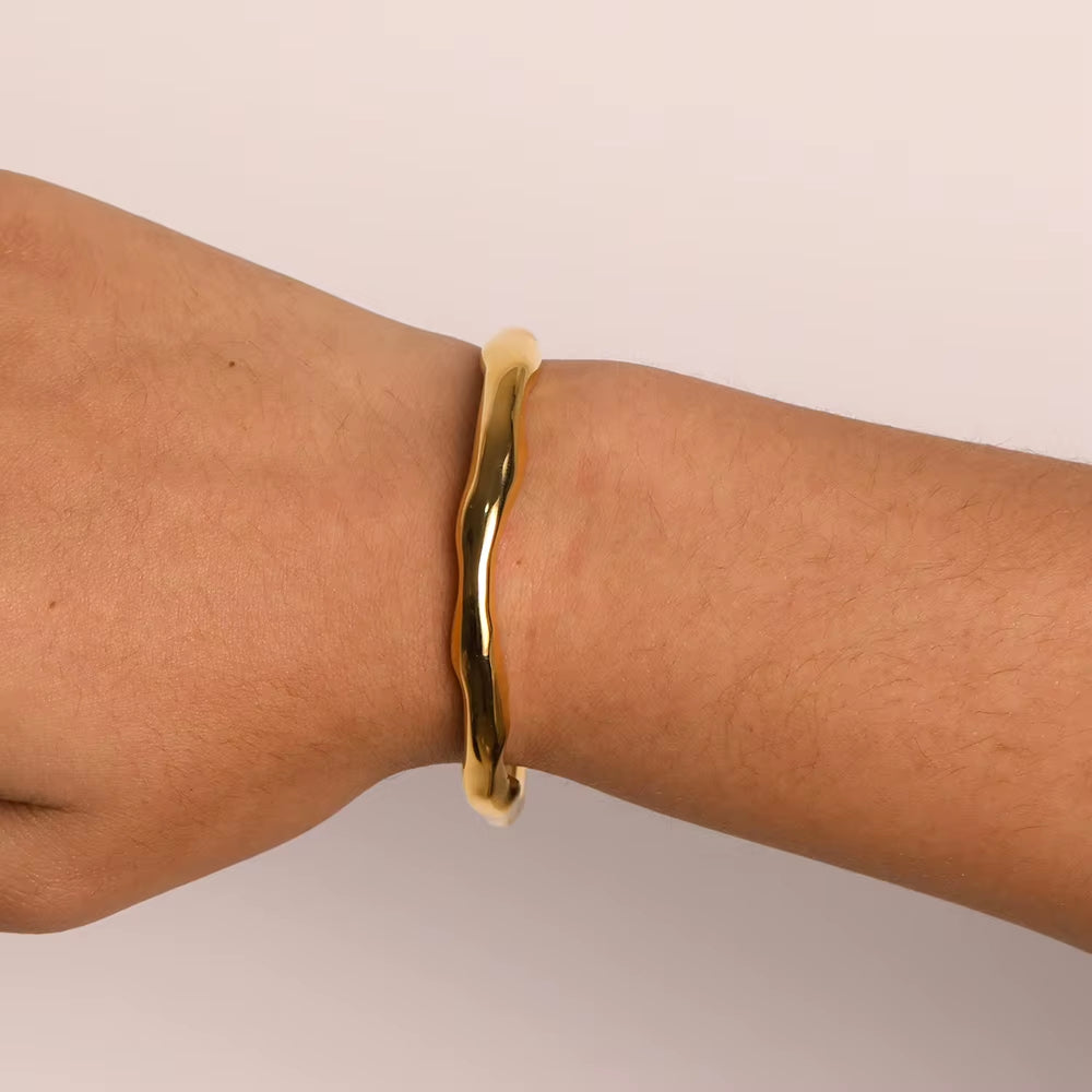 High End 18K Gold Plated Irregular Geometric Curved Ggsimple Cuff Stainless Steel Bracelet Trendy Fashion Jewelry for Women