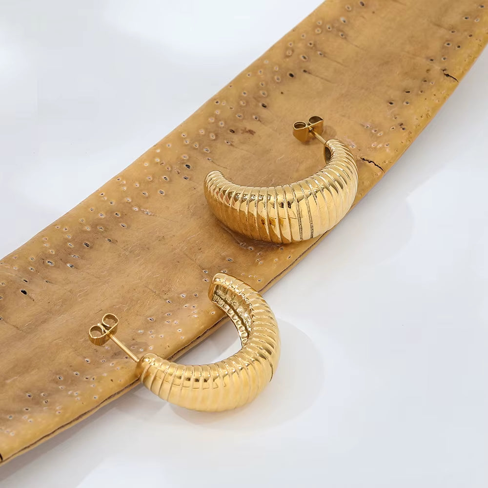 Joolim 18K Gold Plated Wholesale Waterproof Fashion Simple Pleated Pattern C-Shaped Hoop Earring Stainless Steel Jewelry