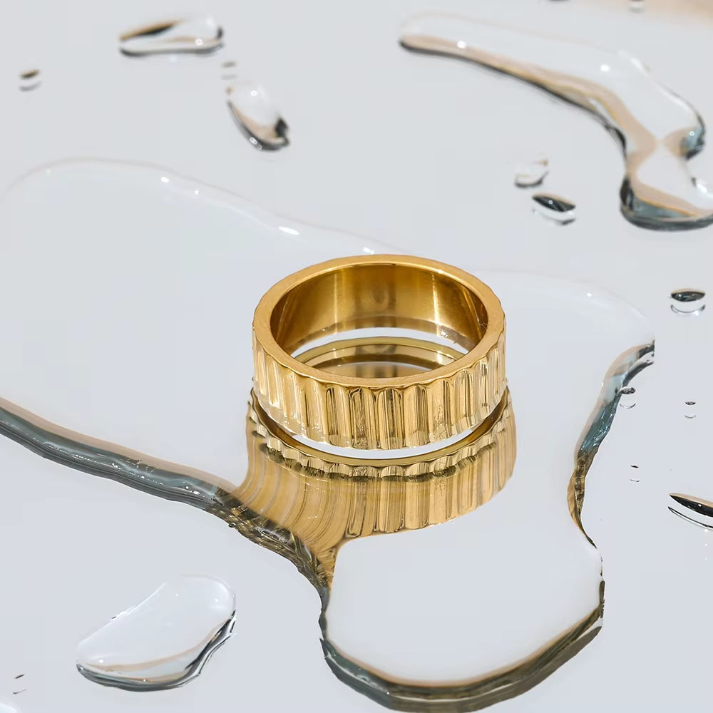 High End 18K PVD Gold Plated Stylish Gear Band Rings for Women Stainless Steel Jewelry Tarnish Free Jewelry