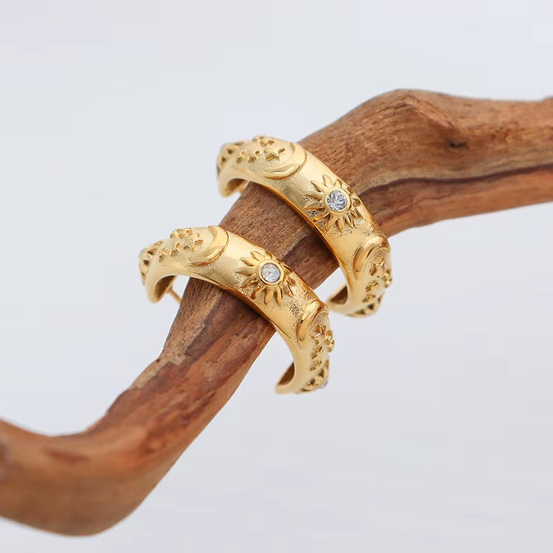 Trendy Earring 18K Gold Plated Dainty Moon Star Relief Zirconia Band C Hoop Earrings Stainless Steel Earrings Wholesale