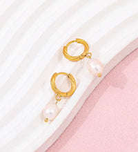 Trendy Earring 18K Gold Plated Imitation Pearl Dangle Twist Huggie Hoop Earring Stainless Steel Jewelry Wholesale