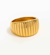 High End 18K PVD Chunky Croissant Rings for Women Stainless Steel Jewelry Wholesale